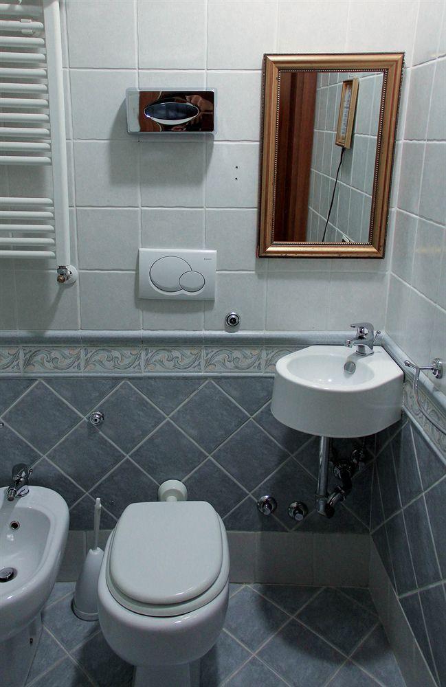 Vatican Garden Inn Guest House Рим Экстерьер фото